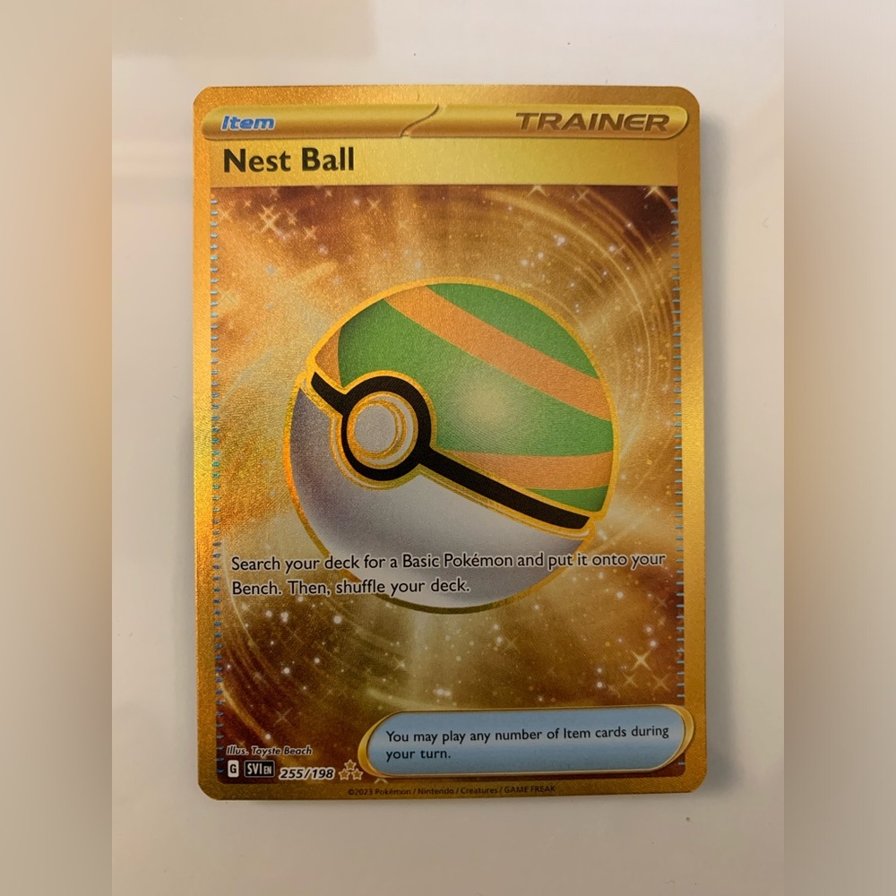 Pokémon Golden Nest Ball
